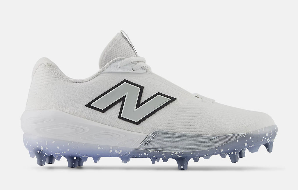 New Balance FuelCell Comp v4 Molded Cleats :  White CCOMPTW4